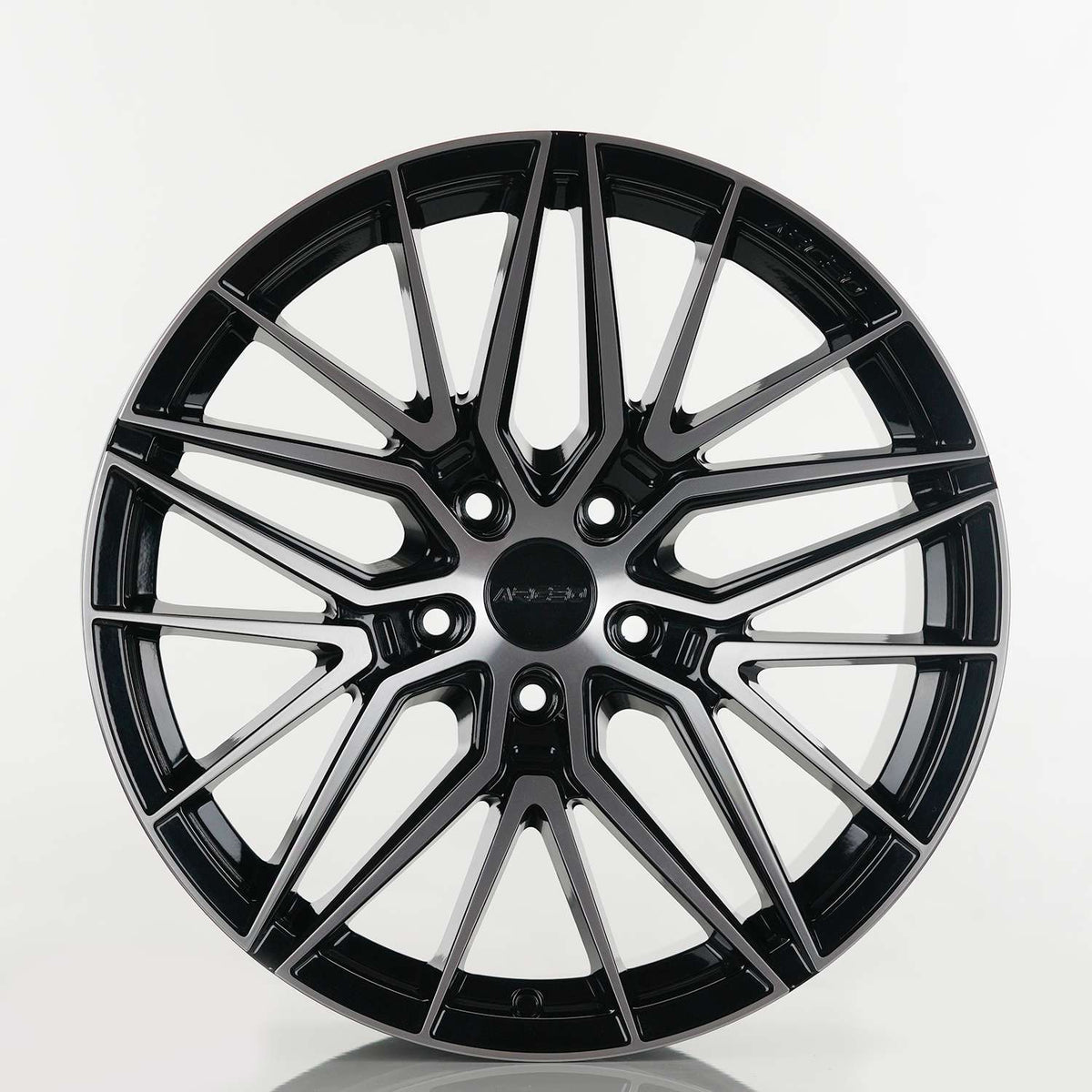 Alu kola Arceo SEVILLA 8x18 5x108 ET40 Black Diamond | Wheelsup.cz