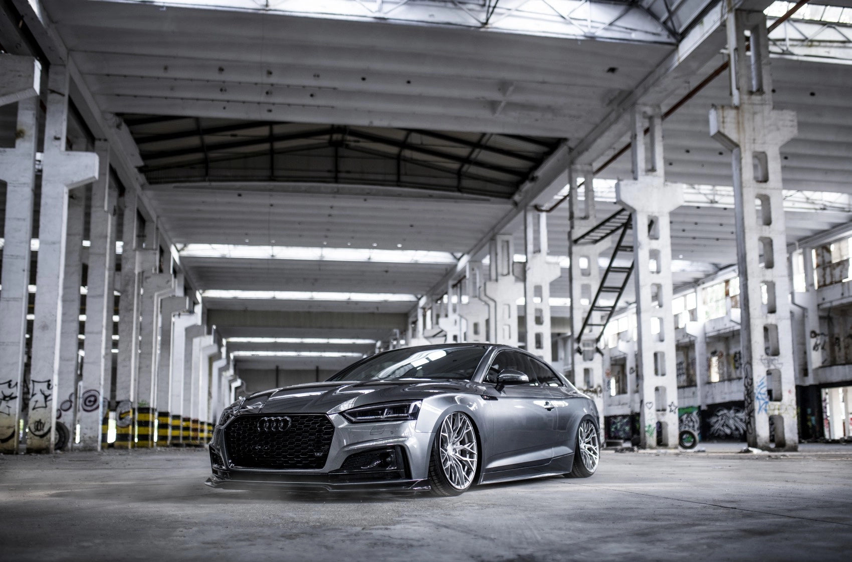 Alu kola Audi A5 S5 RS5 Concaver CVR1 Brushed Titanium 373 10608