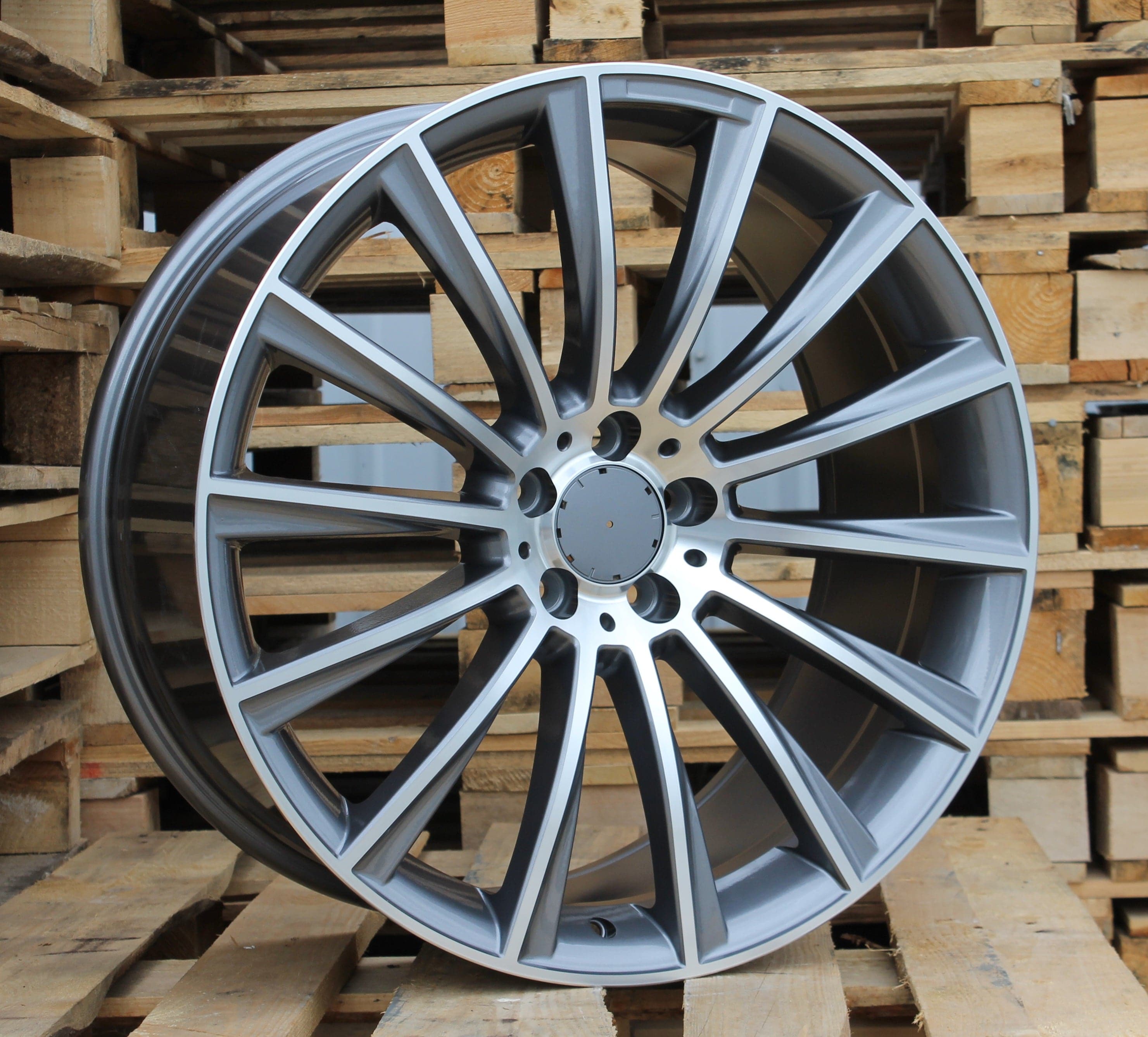Racing Line B1048 9,5x20 5x112 ET22 szürke, Mercedes