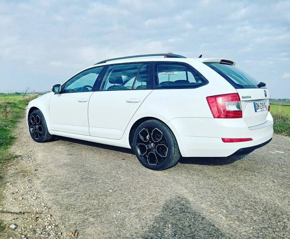 Alu kola Racing Line B1058 8.5x19 5x108 ET40 černá, BMW WheelsUp
