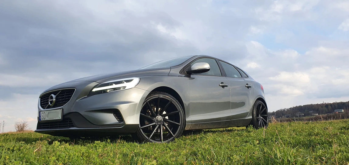 Alu kola Racing Line B1058 8.5x19 5x112 ET35 černá, BMW WheelsUp