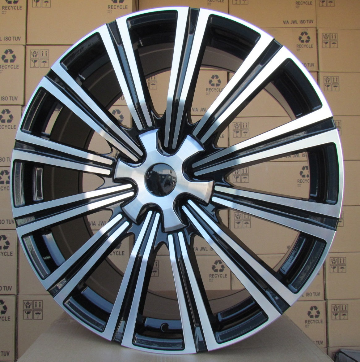 Racing Line B1222 8,5x20 6x139,7 ET25 fekete, Toyota