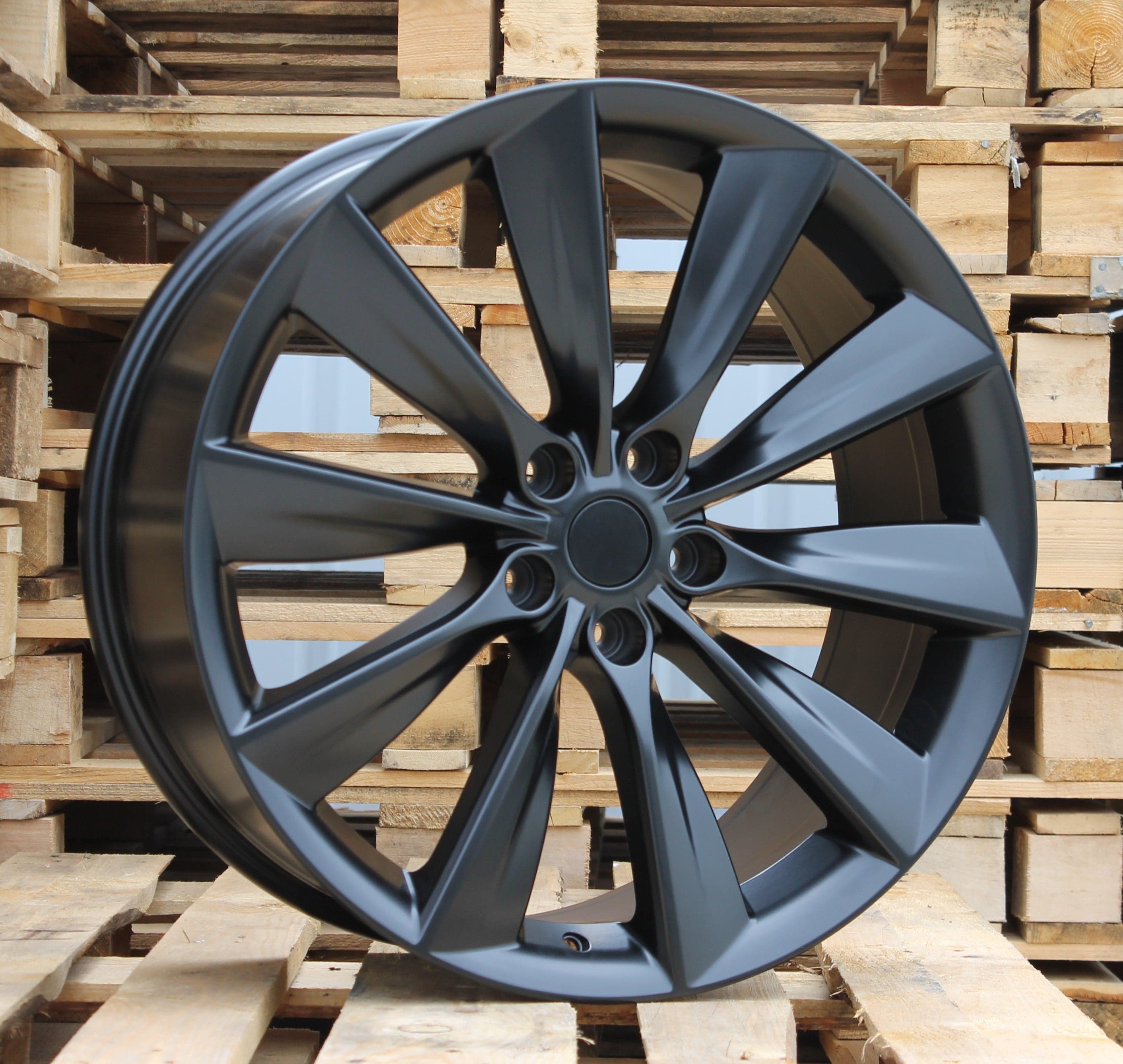 Racing Line B1385 8.5x21 5x120 ET40 černá, BMW