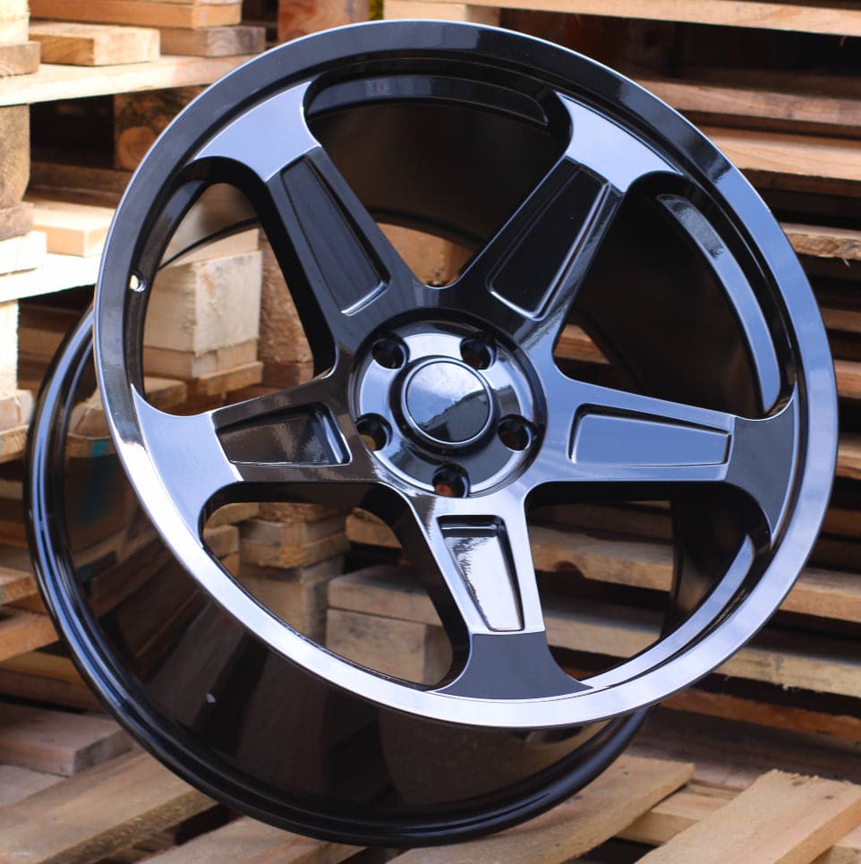 Racing Line B1393 10,5x20 5x115 ET25 schwarz, BMW