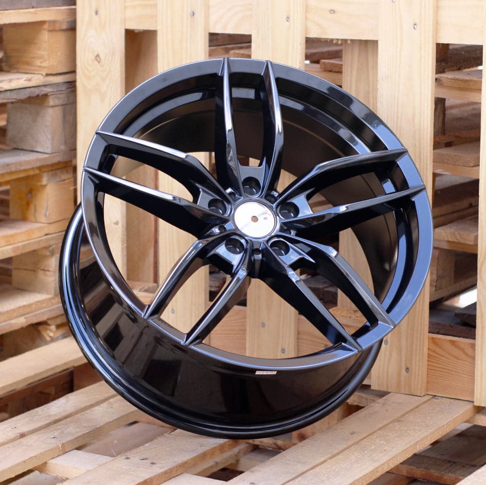 Racing Line B1407 9,5x19 5x114,3 ET40 schwarz, BMW