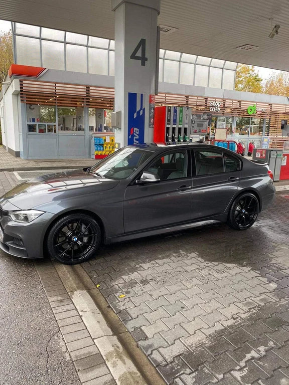 Alu kola pro BMW B1416 9x18 5x120 ET40 72.6 Black | Wheelsup.cz