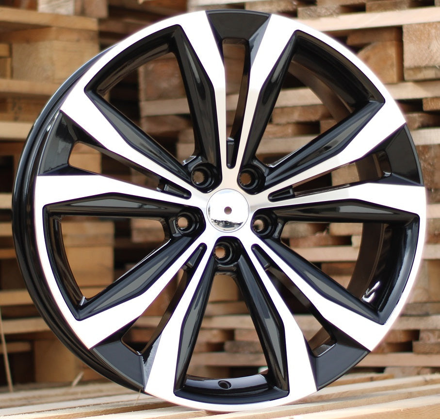 Racing Line B1437 8x20 5x114.3 ET30 schwarz, Lexus