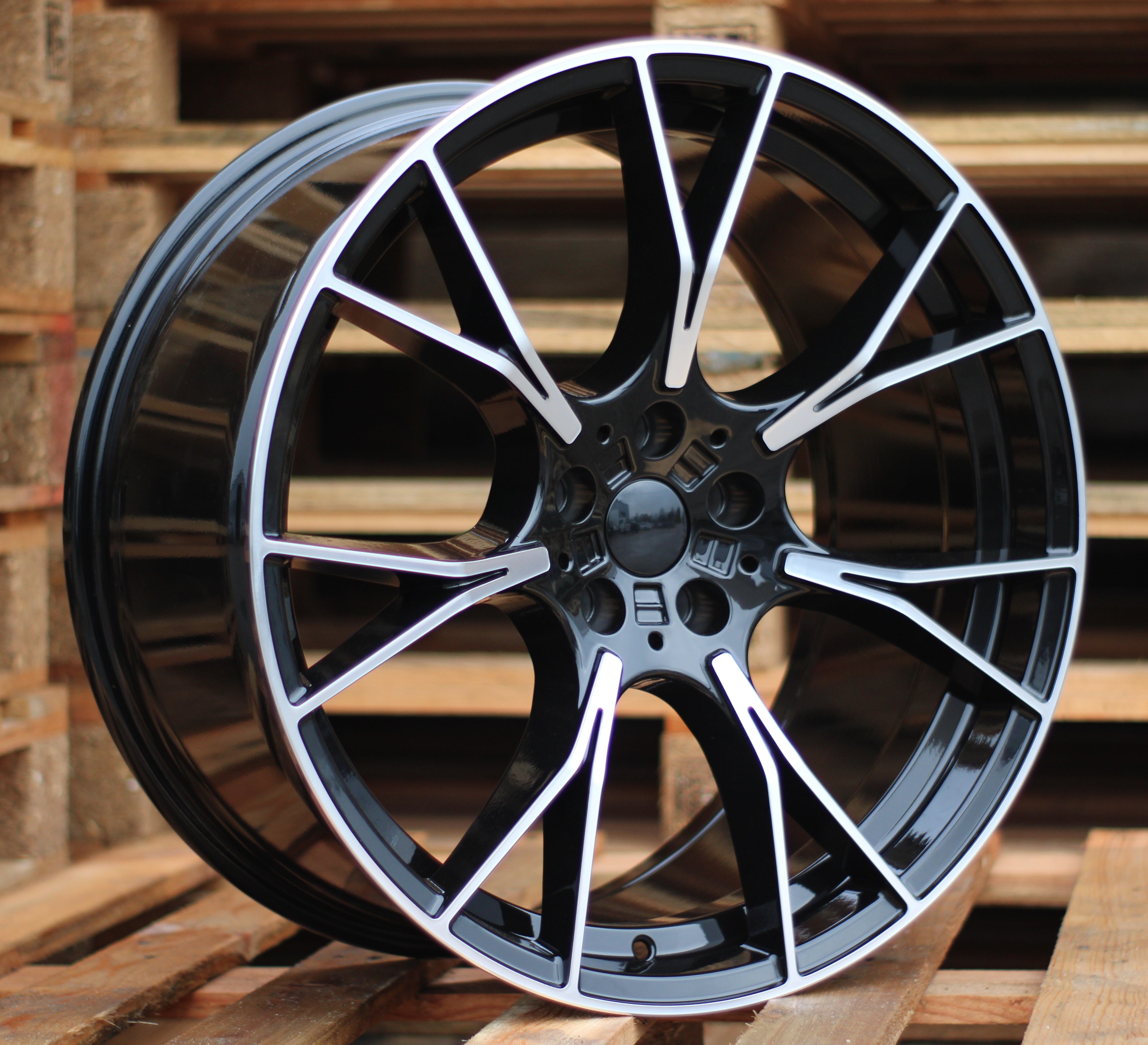Racing Line B1617 9,5x20 5x120 ET35 schwarz, BMW