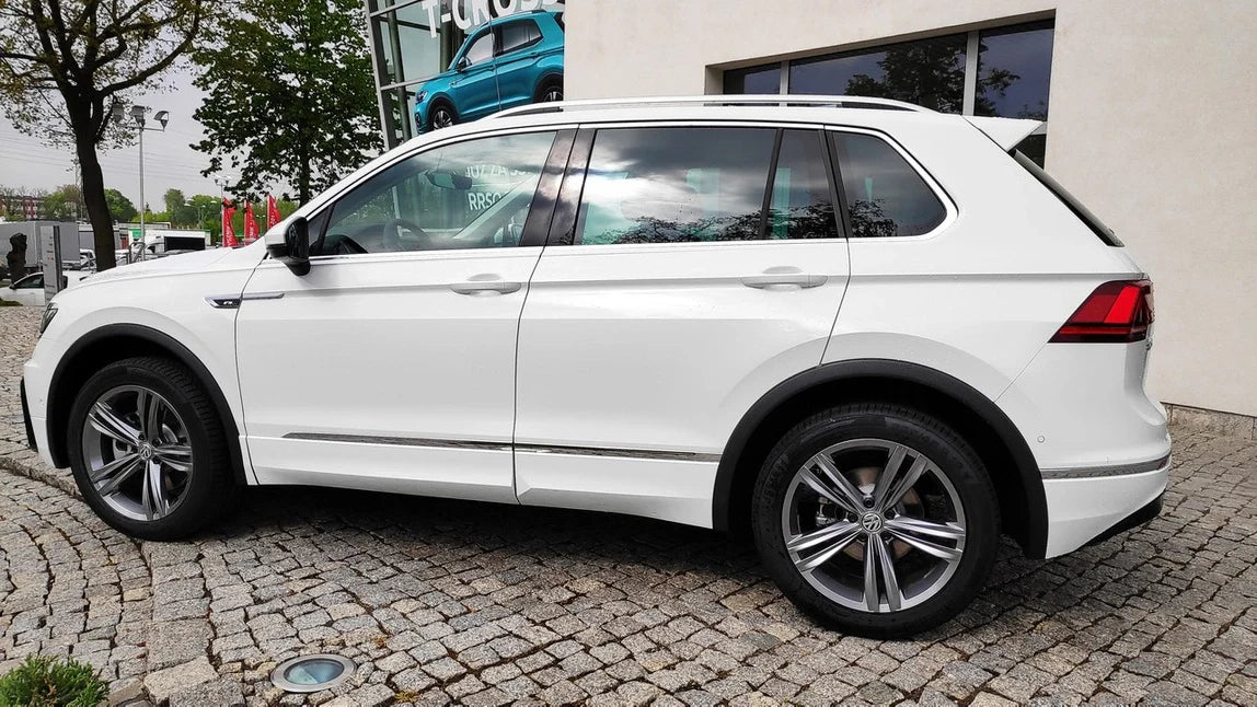 Alu kola pro Volkswagen B5293 7x16 5x112 ET43 57.1 Hyper Black | Wheelsup.cz