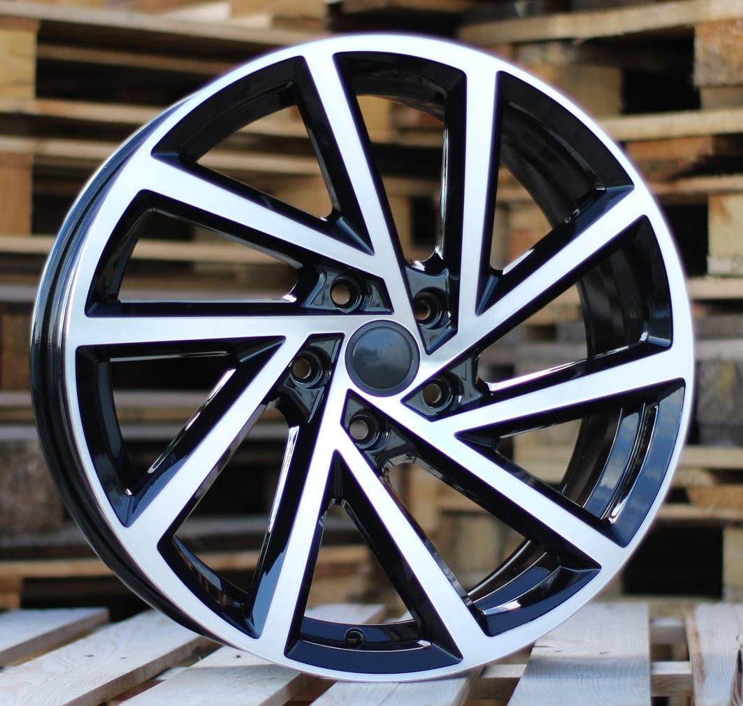Racing Line B5329 7.5x17 5x112 ET45 černá, Volkswagen
