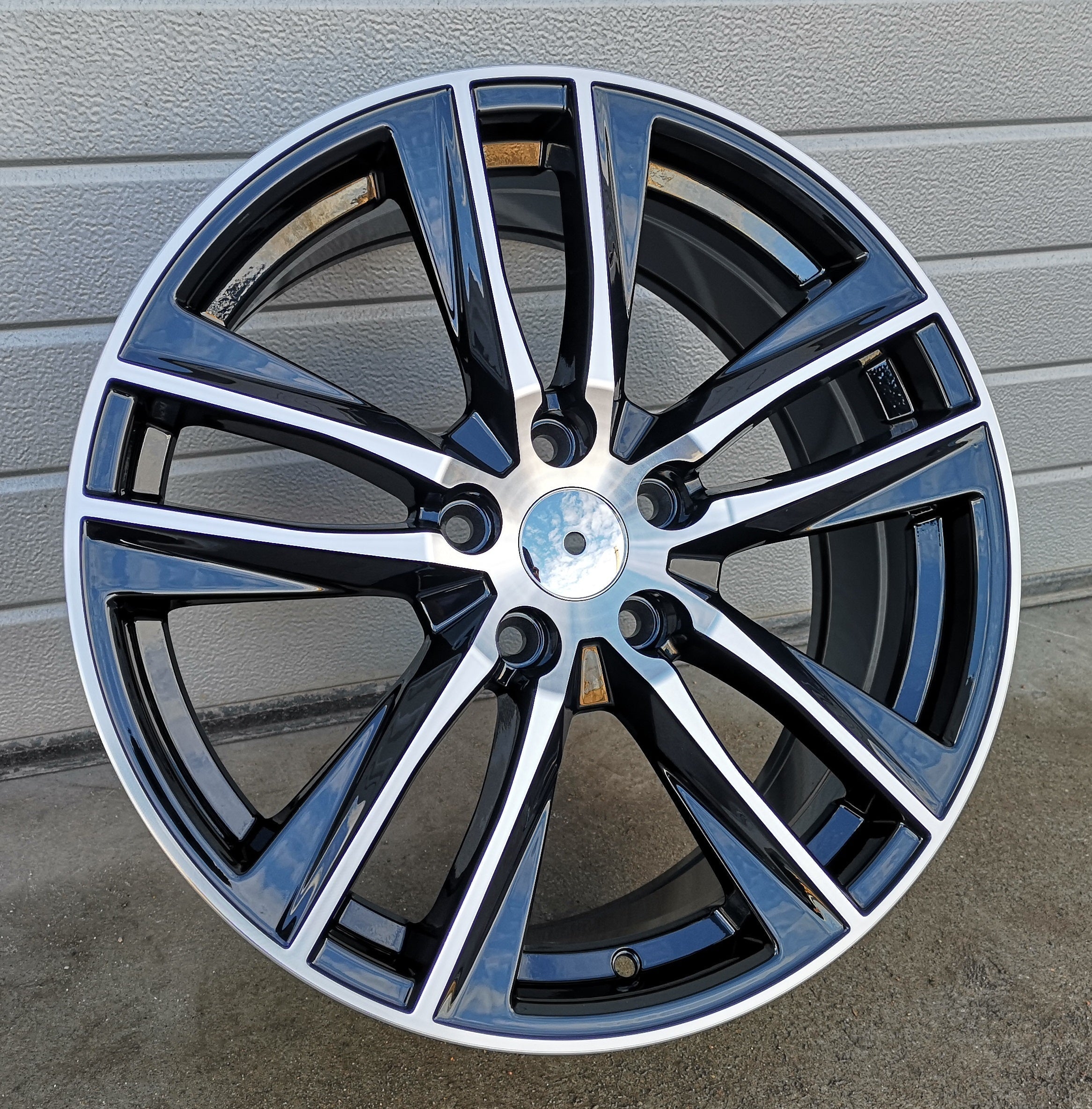 Racing Line B5474 7,5x18 5x112 ET46 schwarz, Seat
