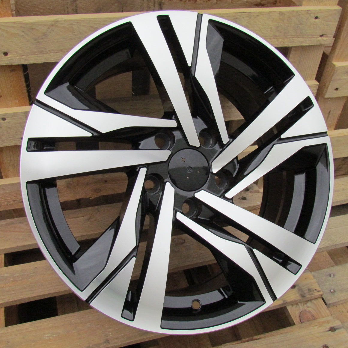 Racing Line B5543 7x16 4x108 ET32 schwarz, Peugeot