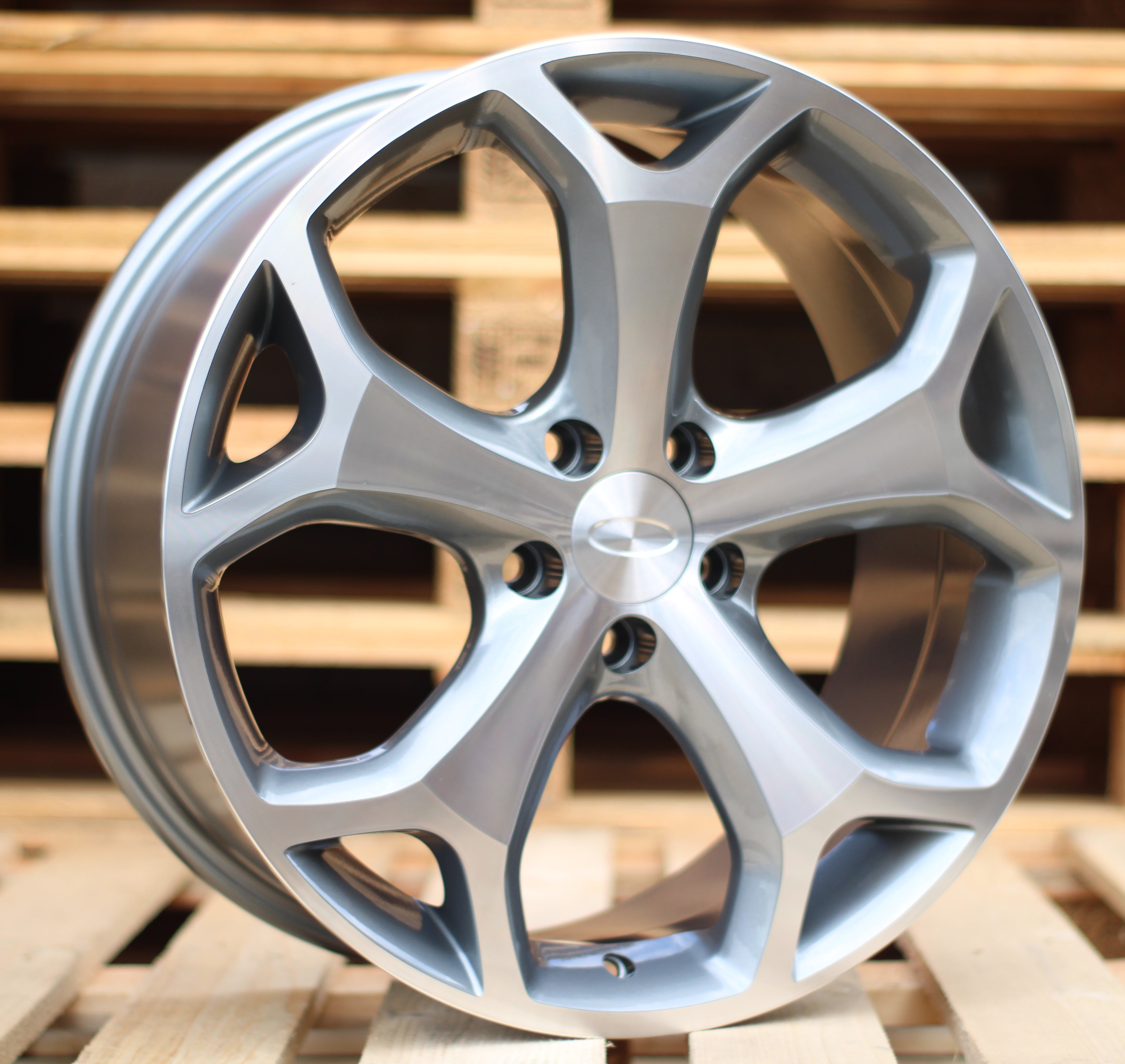 Racing Line BK386 7,5x17 5x108 ET50 schwarz, Ford