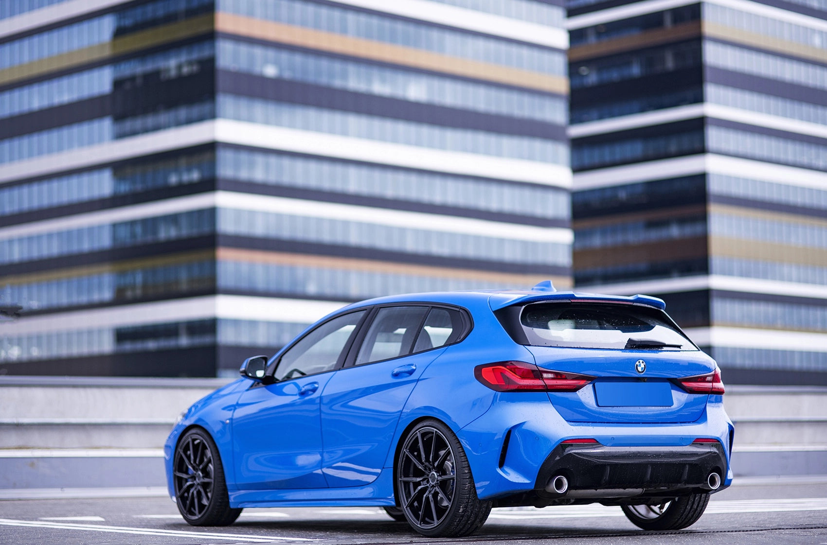 Alu kola BMW 1 Series M1 Concaver CVR4 Double Tinted Black 27 13900