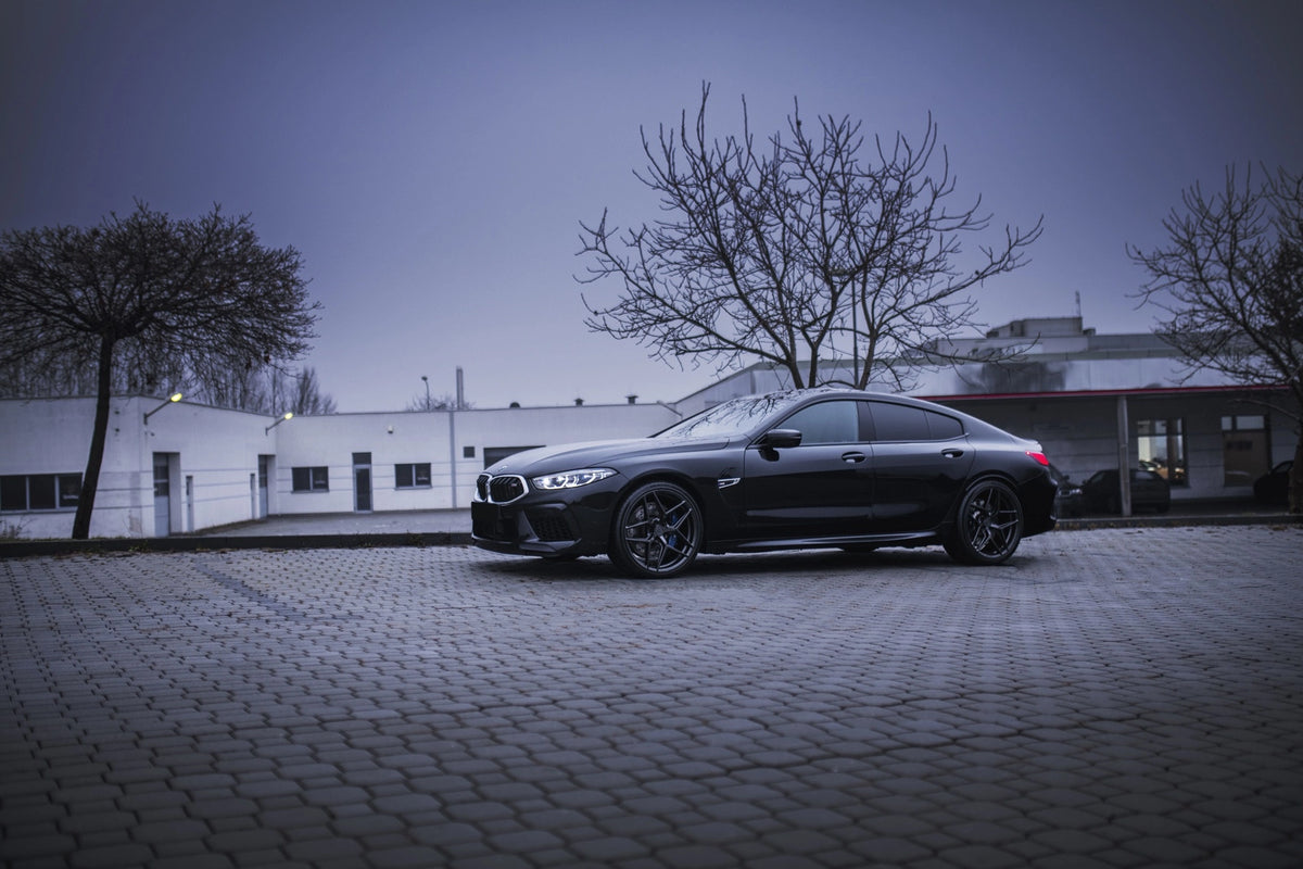 BMW 8 Series / M8