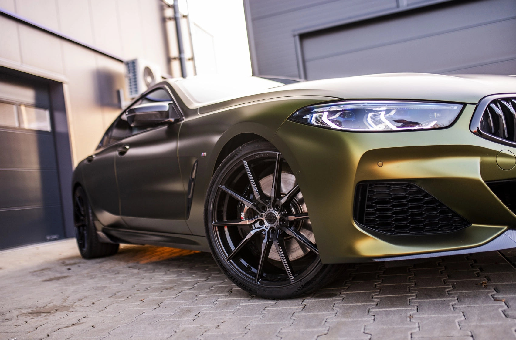 Alu kola BMW 8 Series M8 Concaver CVR4 Double Tinted Black 994 3626