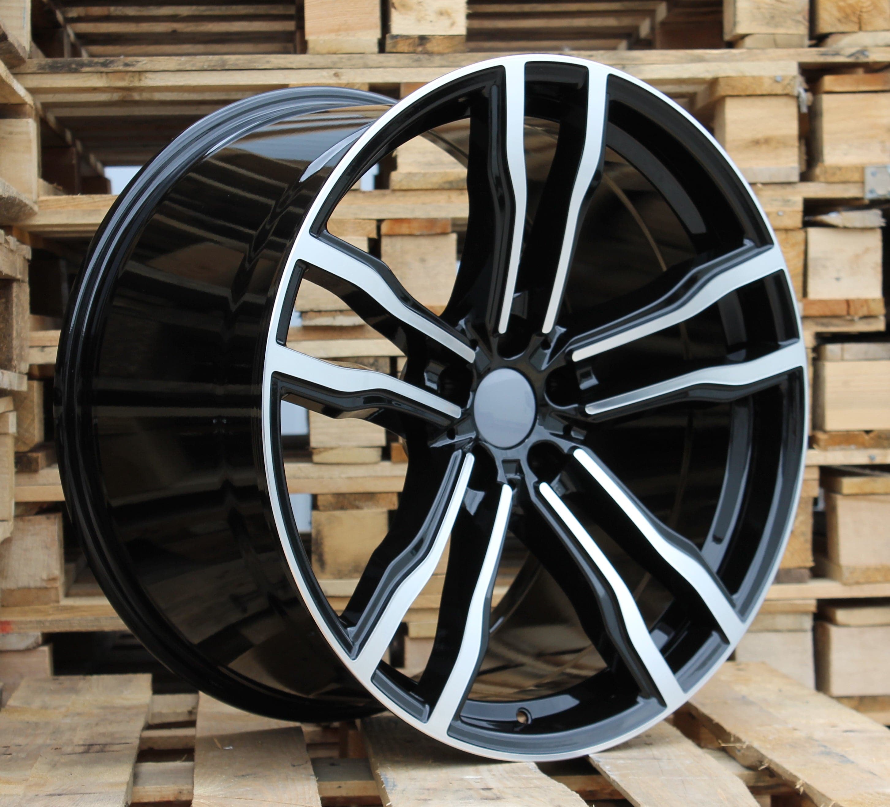 Racing Line BY588 10,5x21 5x120 ET45 schwarz, BMW