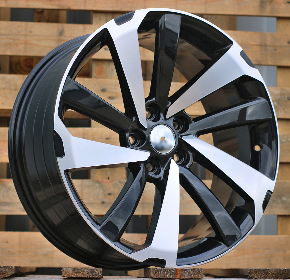 Racing Line FE172 8x19 5x114.3 ET35 fekete polírozott, Lexus