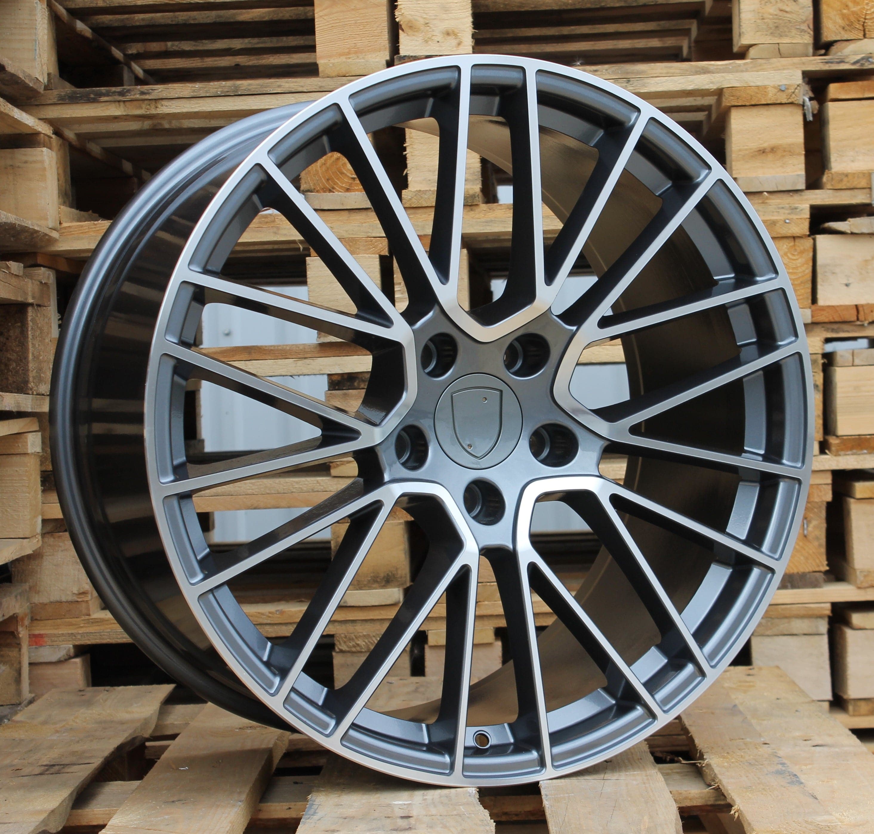 Racing Line FE179 10,5x20 5x130 ET64 szürke, Porsche