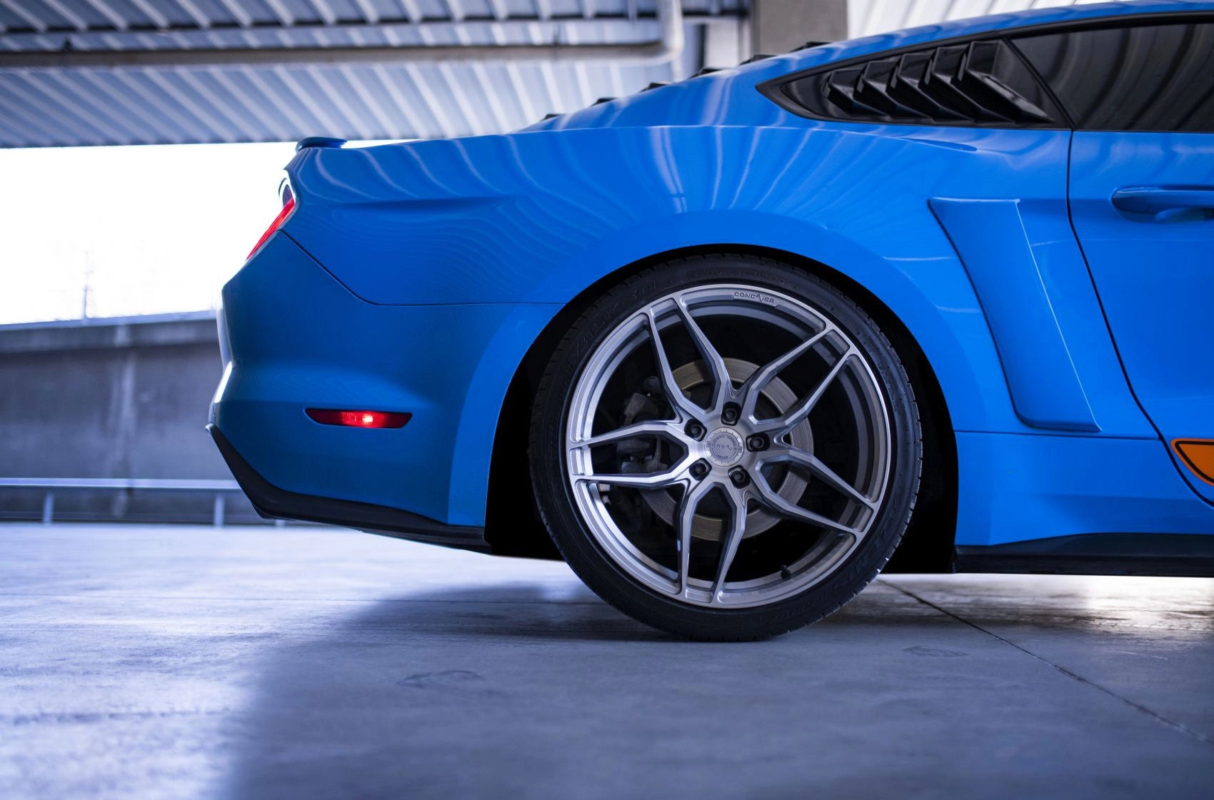 Ford Mustang Concaver CVR3 Brushed Titanium 145 12167.webp