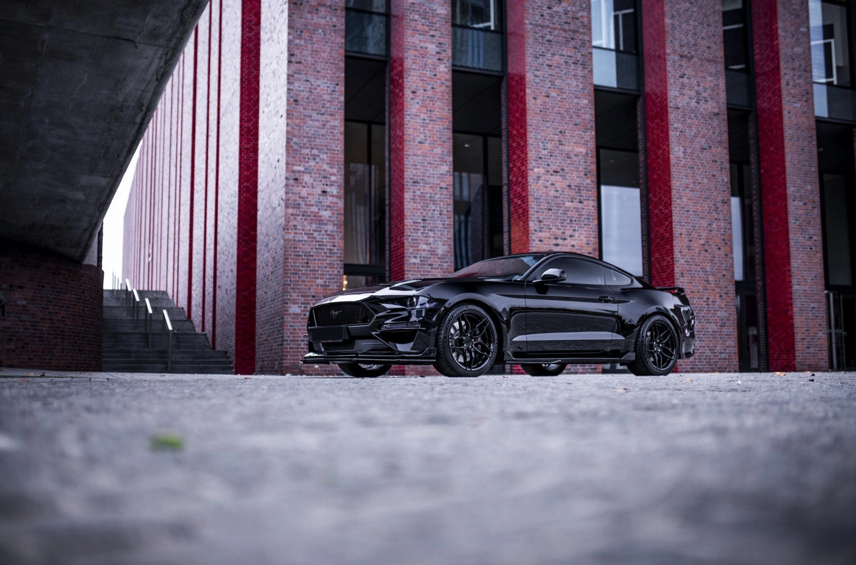Ford Mustang Concaver CVR3 Platinum Black 423 10782.webp