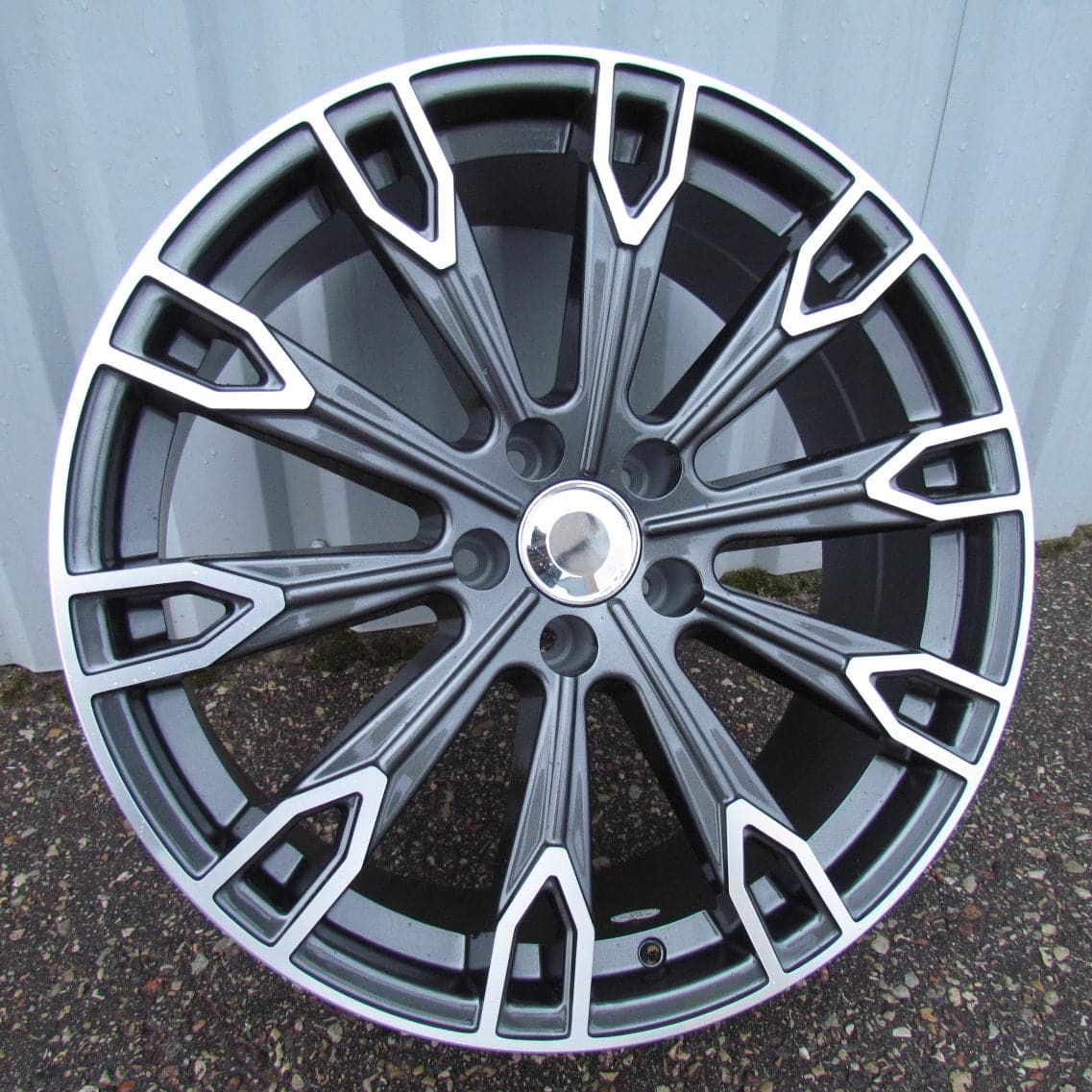 Racing Line H1069 8,5x19 5x112 ET25 schwarz, Audi