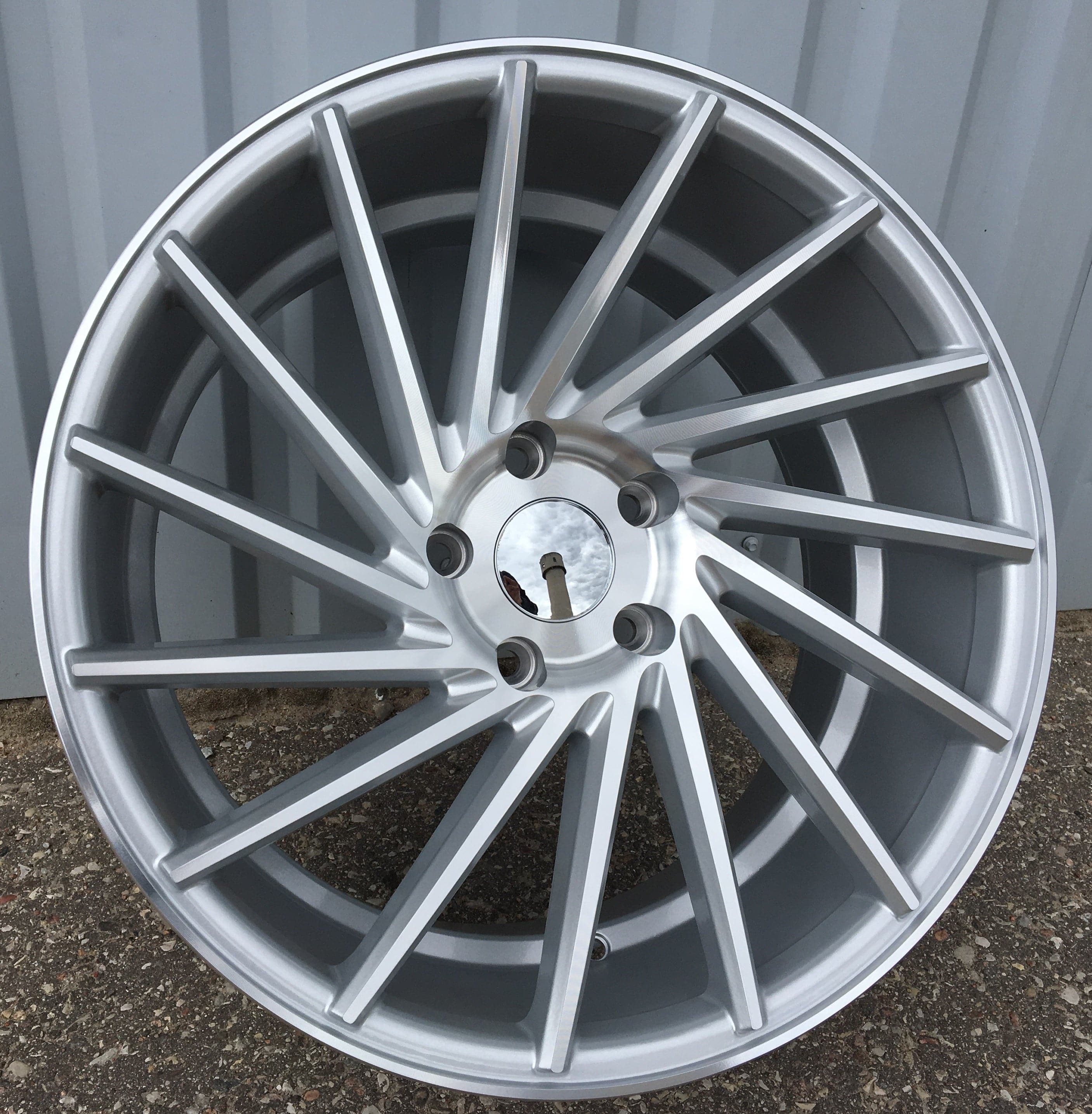 Racing Line LU589 8.5x19 5x112 ET38 stříbrná, BMW