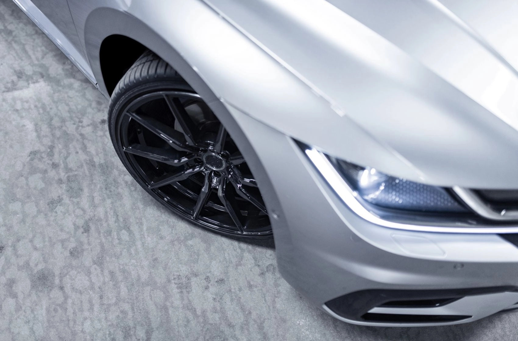Volkswagen Arteon Concaver CVR4 Double Tinted Black 166 12673.webp