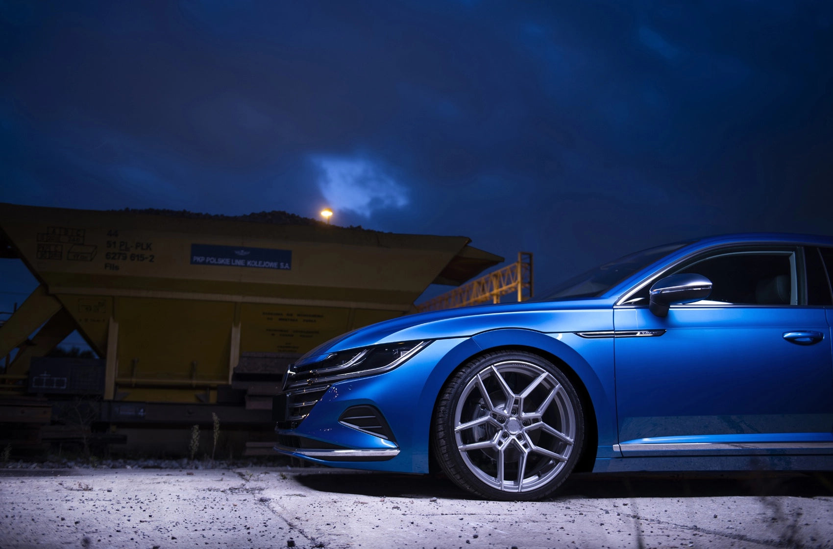 Volkswagen Arteon Concaver CVR5 Brushed Titanium 710 12049.webp