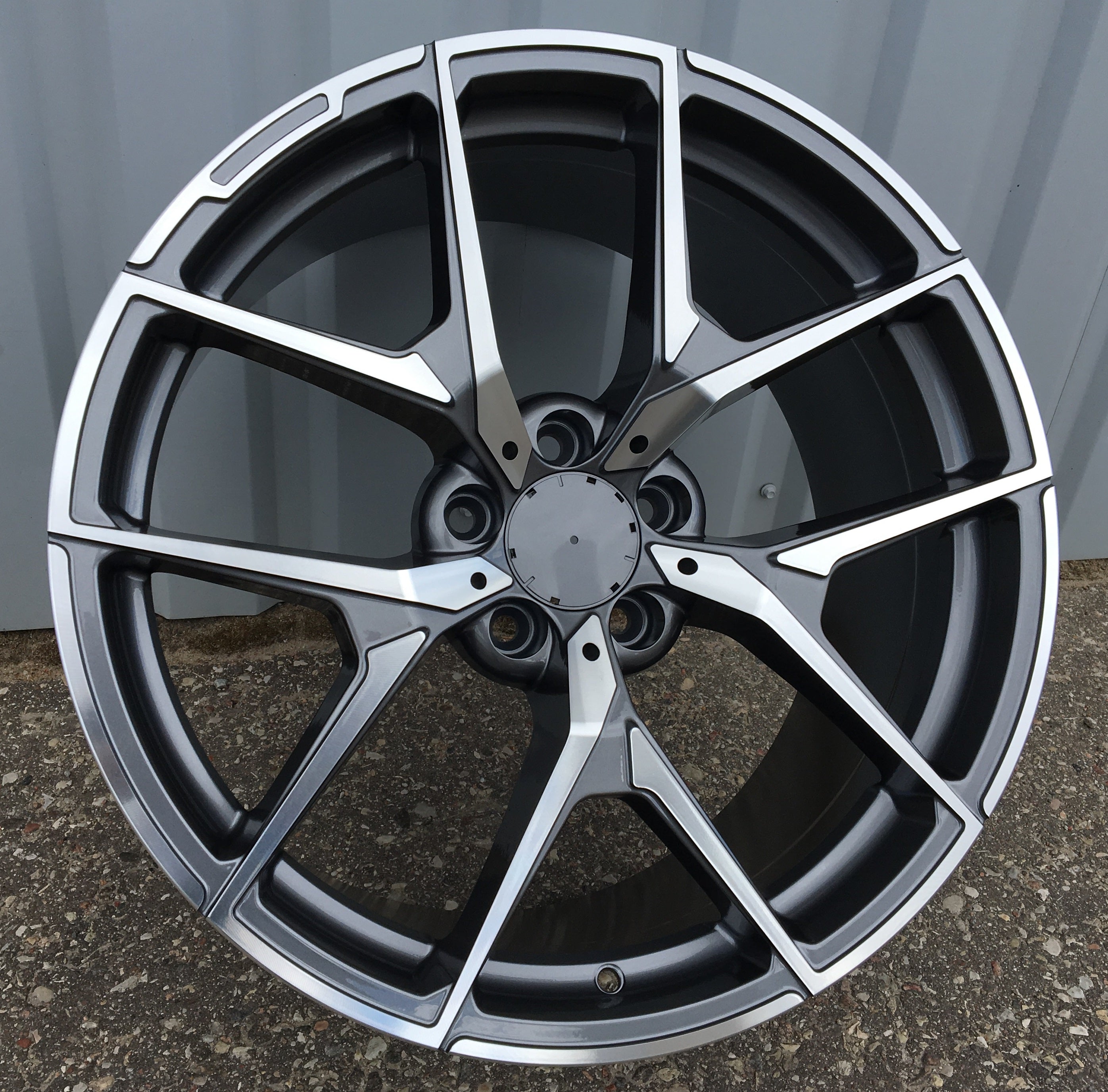 Racing Line XE137 8,5x19 5x112 ET30 schwarz, Mercedes