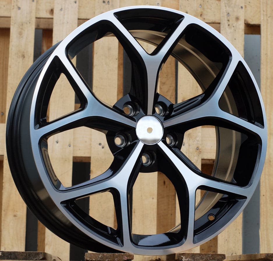 Racing Line XE261 8x18 5x110 ET40 fekete, Alfa Romeo