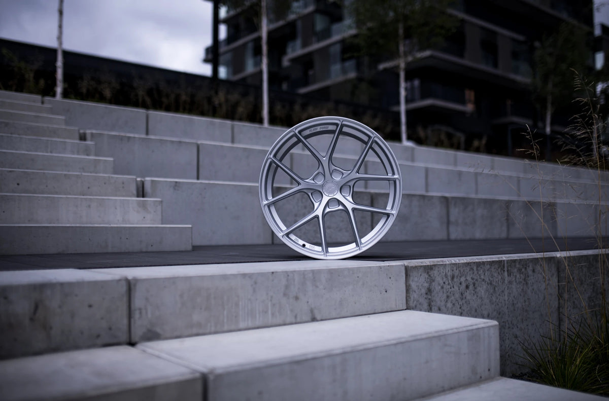 Alu kola Japan Racing SL01 Matt Silver