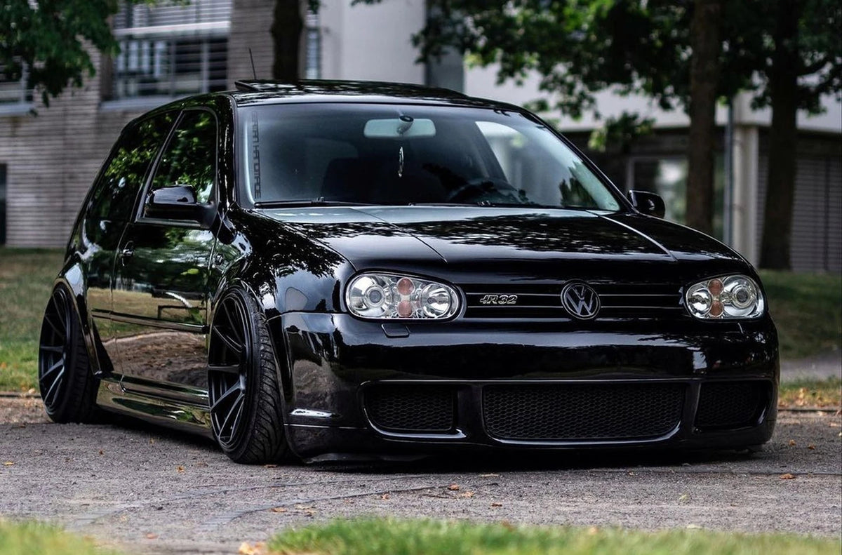 Volkswagen Golf R GTI
