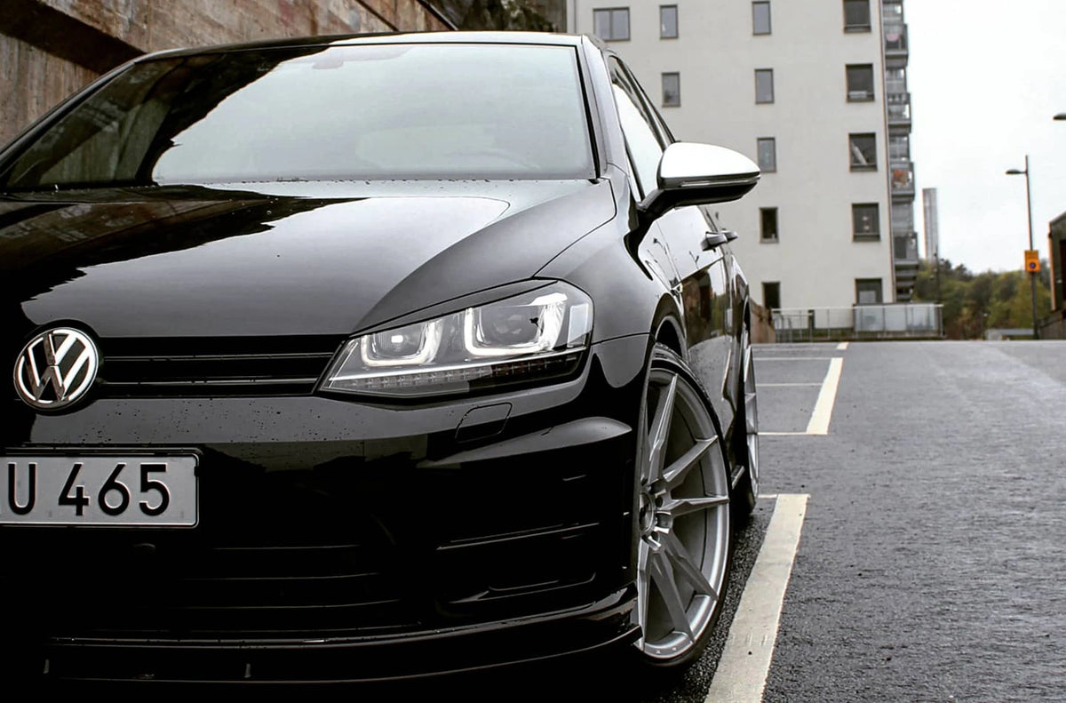 Volkswagen Golf R GTI
