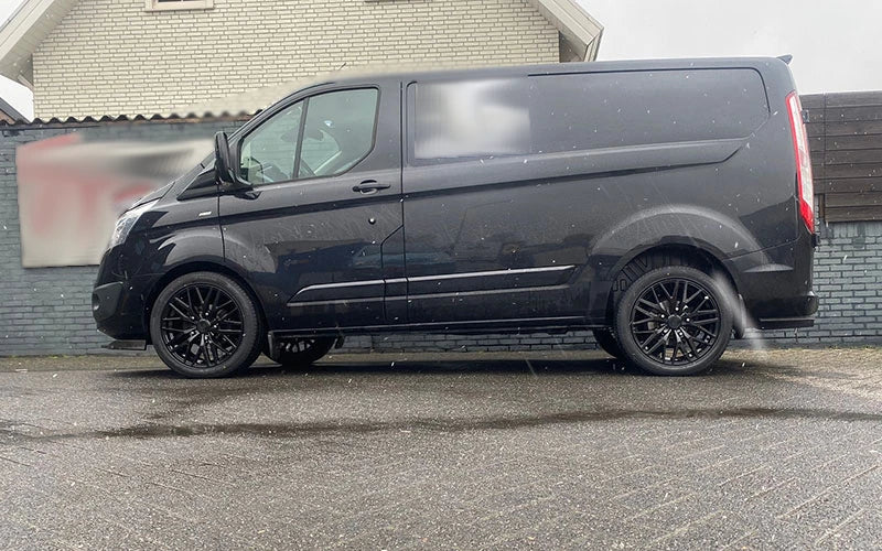 Alu kola pro Volkswagen B1262 8x18 5x120 ET50 65.1 Black | Wheelsup.cz