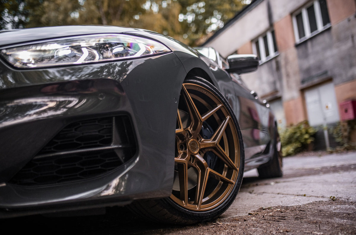 Alu kola Concaver CVR2 19x8,5 ET45 5x108 Brushed Bronze – na voze 2