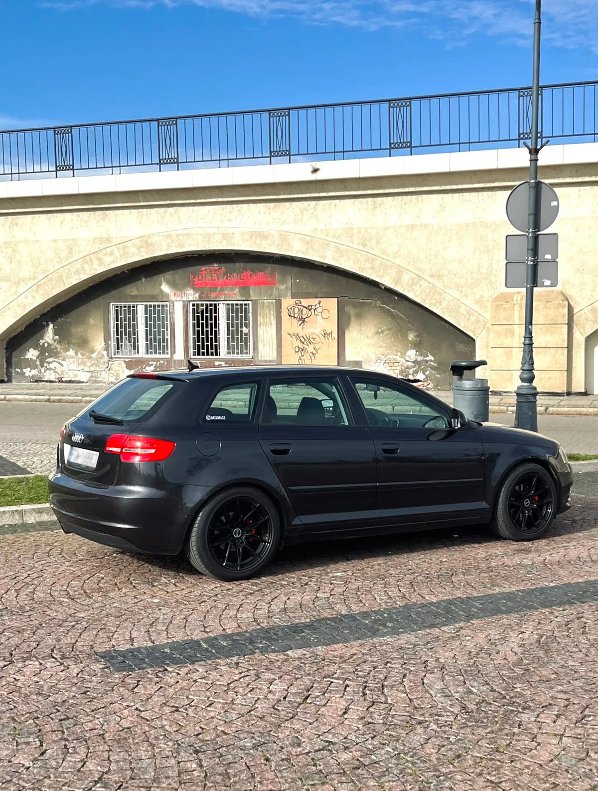 Alu kola HAXER HX036 9.5x19 5x114.3 ET40 73.1 černá – na voze 1