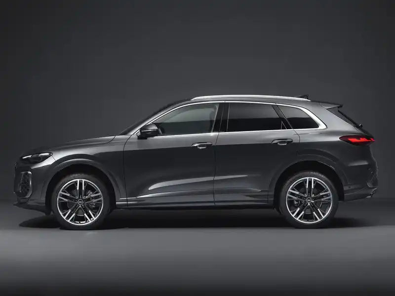 Alu kola pro Audi F726 8.5x19 5x112 ET34 66.6 černá – na voze 3