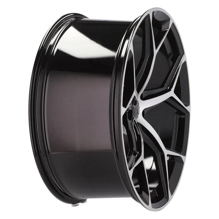 Alu kola pro Audi I5598 8.5x19 5x112 ET40 66.6 stříbrná – detail 3