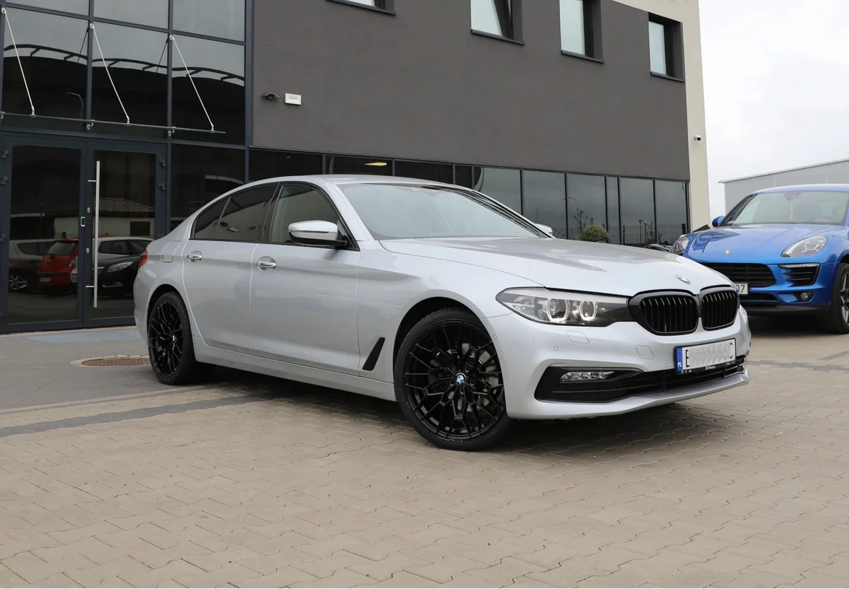 Alu kola pro BMW I0384 9.5x20 5x120 ET38 72.6 černá – na voze 3