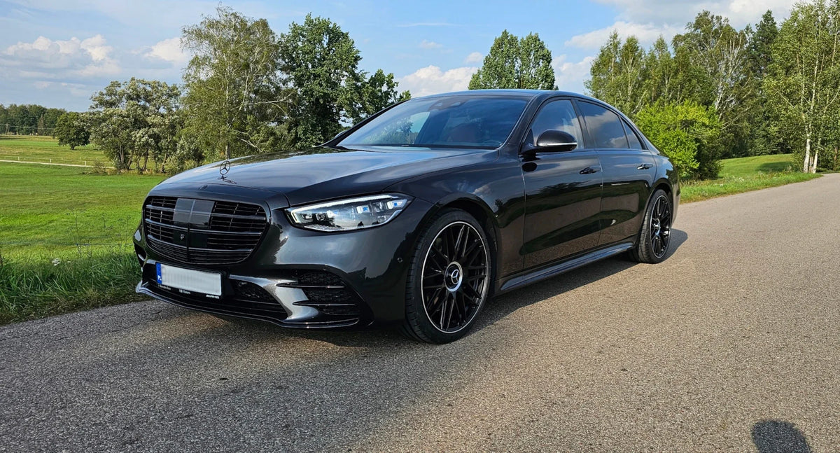 Alu kola pro Mercedes Y0207 8.5x19 5x112 ET38 66.6 Black Half Matt & Polished Lip – na voze 1