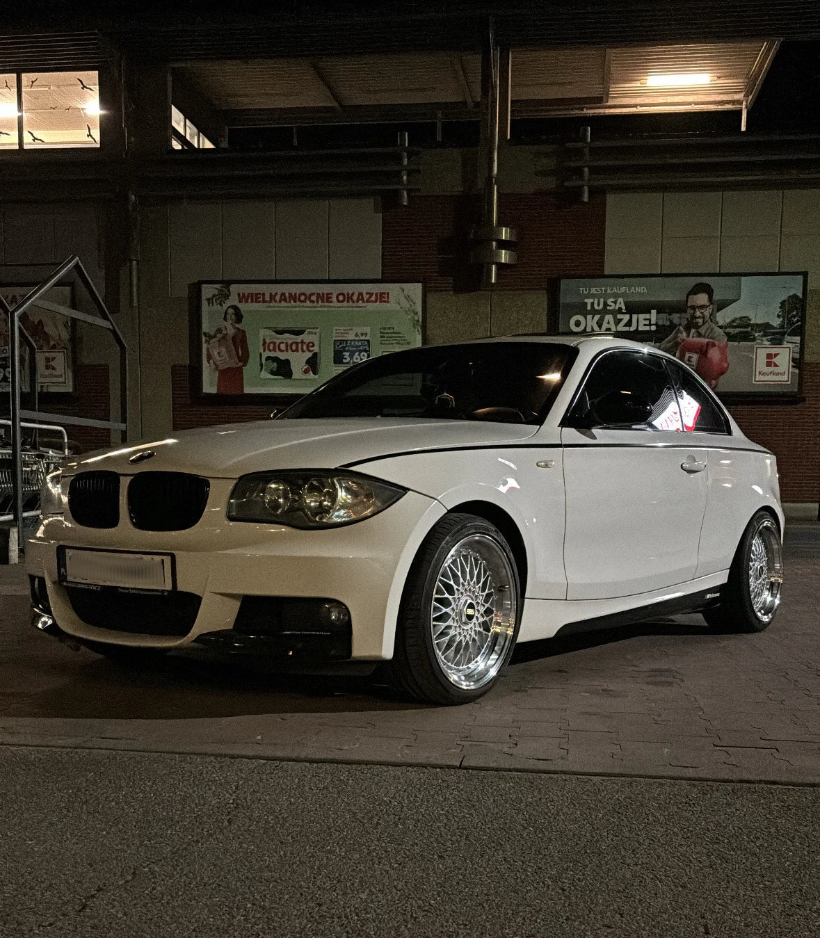 Alu kola Racing Line BY479 8.5x17 5x112 ET35 72.6 Silver & Polished Lip – na voze 3