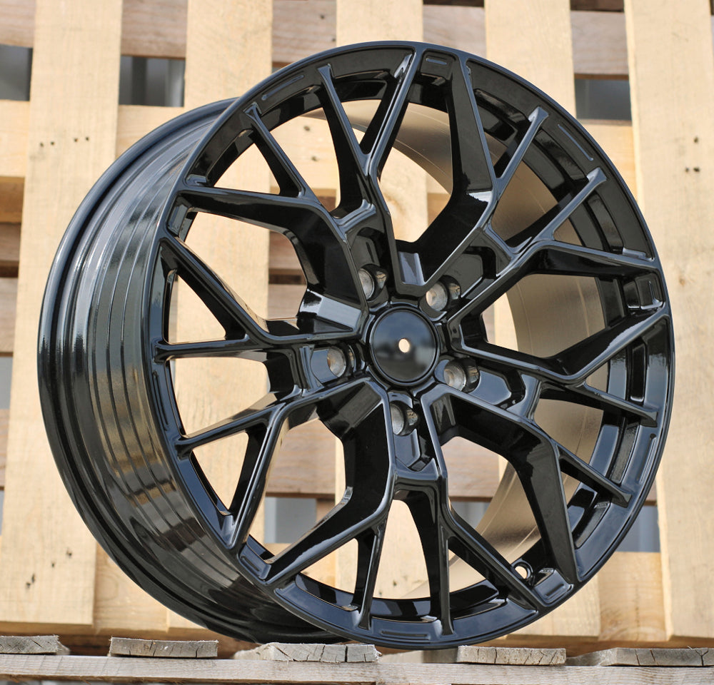 Alu disky pre Volkswagen YF0442 8x18 5x120 ET50 65.1 Čierna