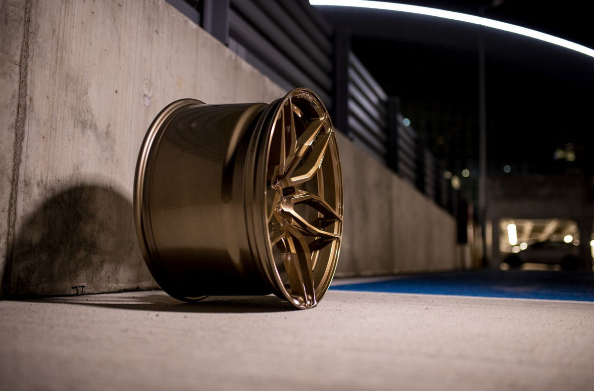 Alu kola Concaver CVR3 19x8,5 ET35 5x112 Brushed Bronze – detail 4