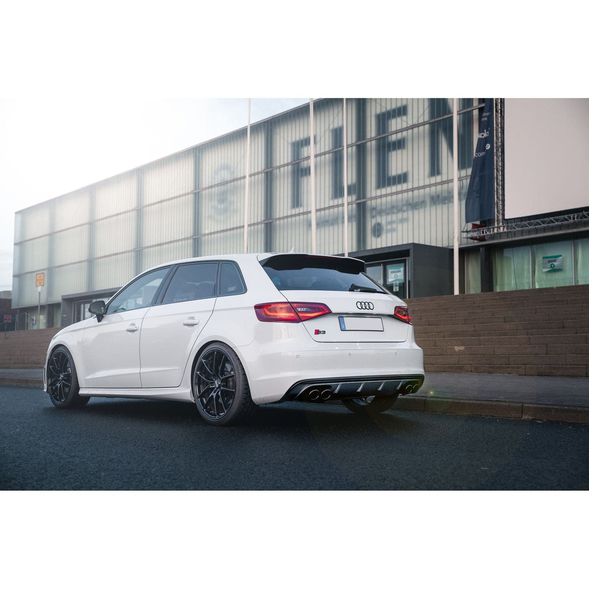 Alu kola OZ LEGGERA HLT 10x20 5x130 ET45 71,5 černá WheelsUp