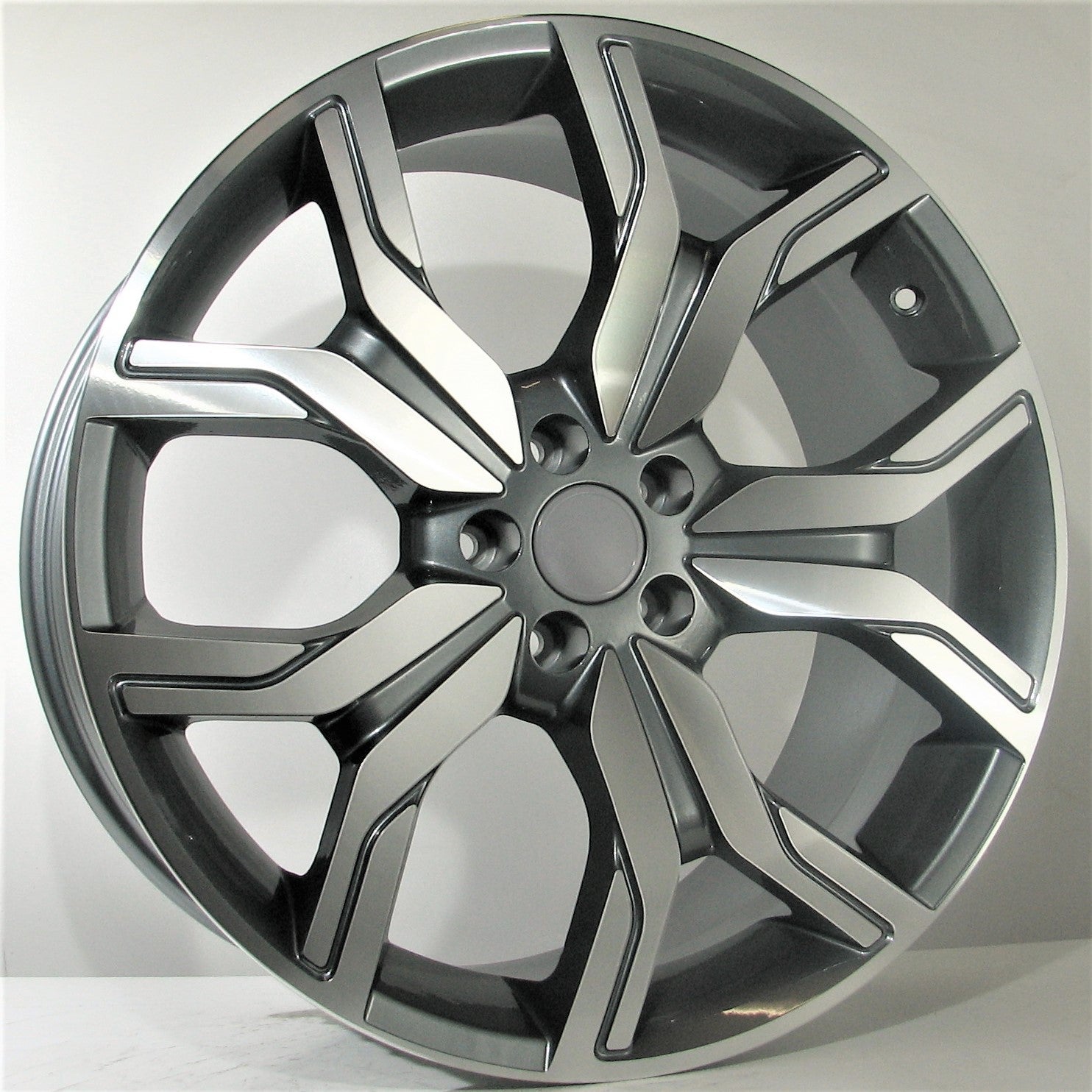 Racing Line Port 10x22 5x120 ET45 Grey Face Machined