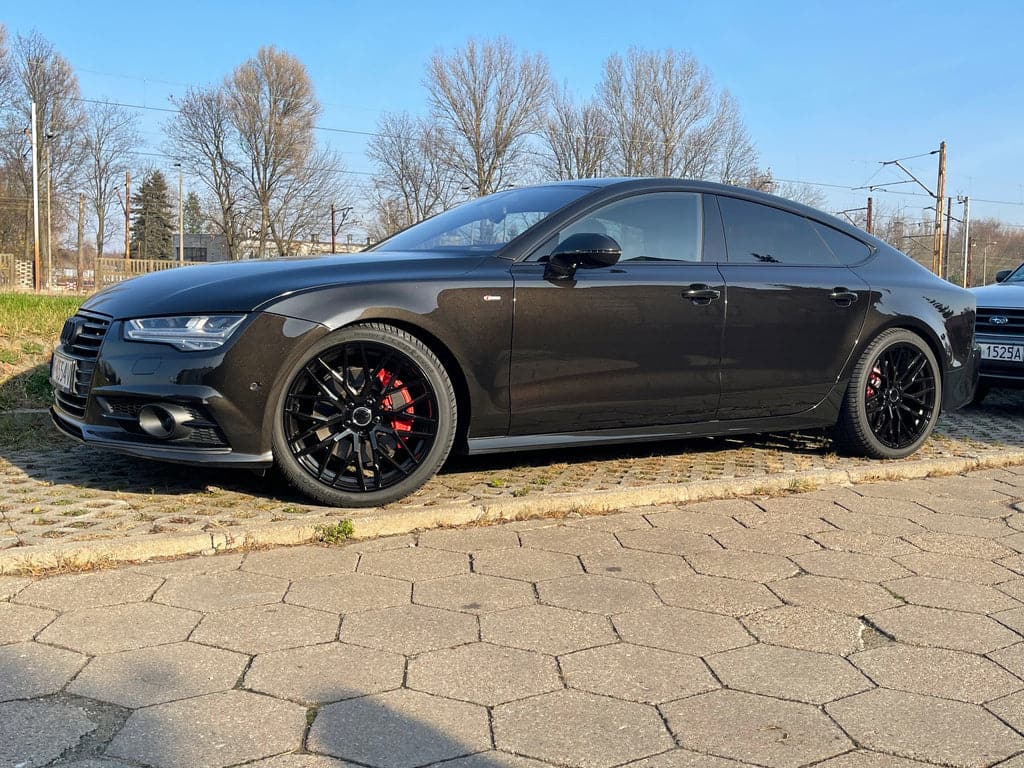 Alu kola Racing Line XFE30 8x18 5x112 ET40 černá, Audi WheelsUp
