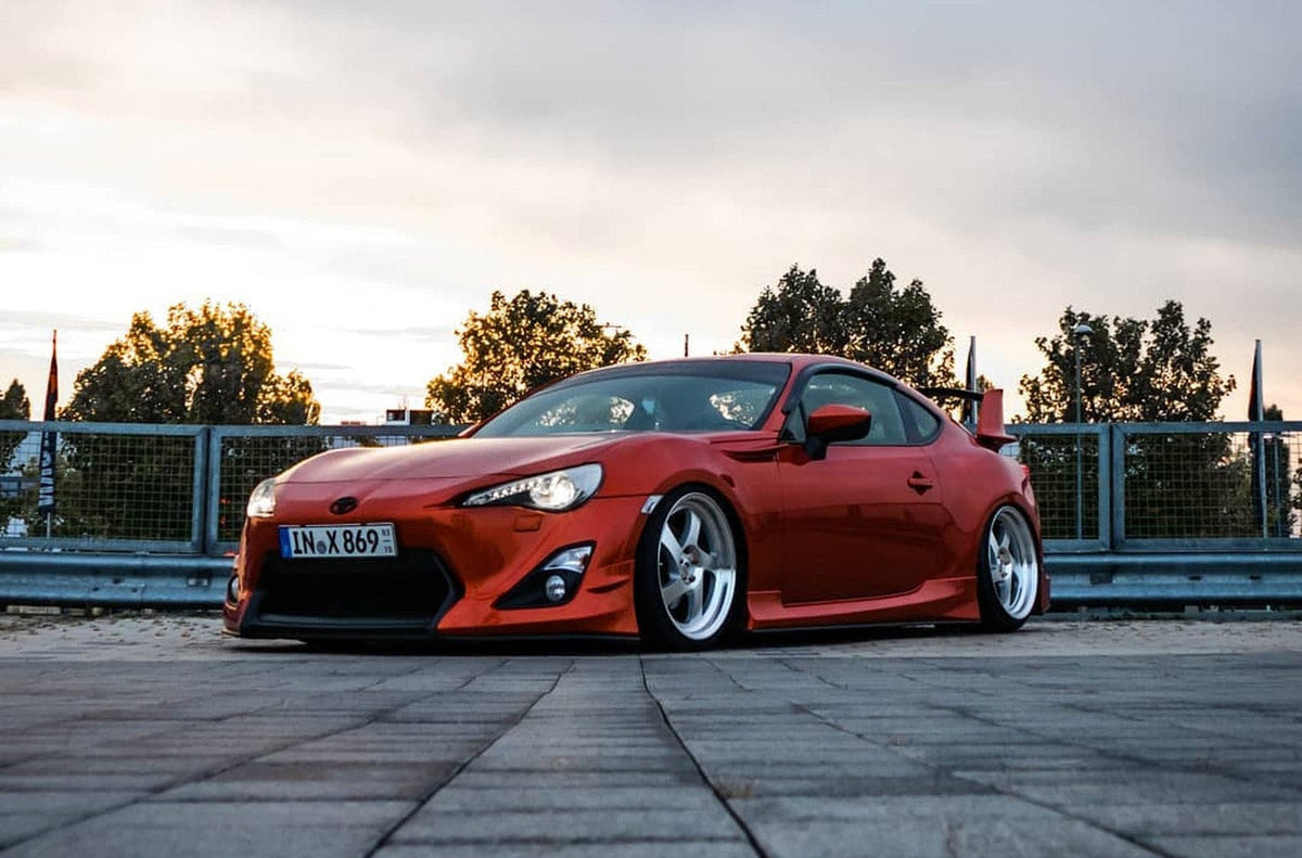 Alu kola Japan Racing JR15 18x8,5 ET40 5x112 Machined Silver WheelsUp