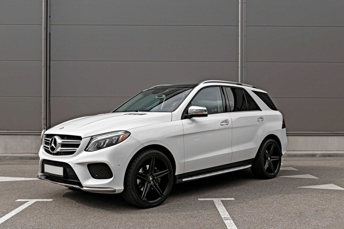 Alu kola Alu kola Forzza Bosan 10,5x20 5x120 ET37 72,6 Satin Black WheelsUp