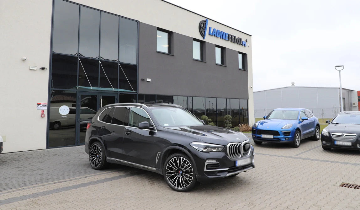 Alu kola pro BMW 3S1111 9x20 5x112 ET35 66.6 Black Polished | Wheelsup.cz